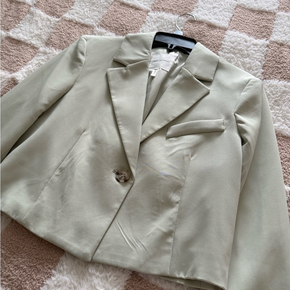 Avec Les Filles Cropped Blazer Jacket